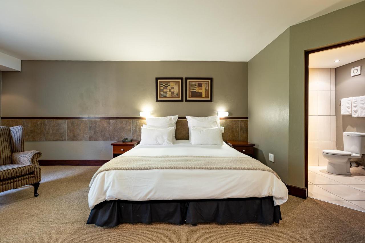 African Sky Hotels - Pine Lake Inn White River Exteriör bild