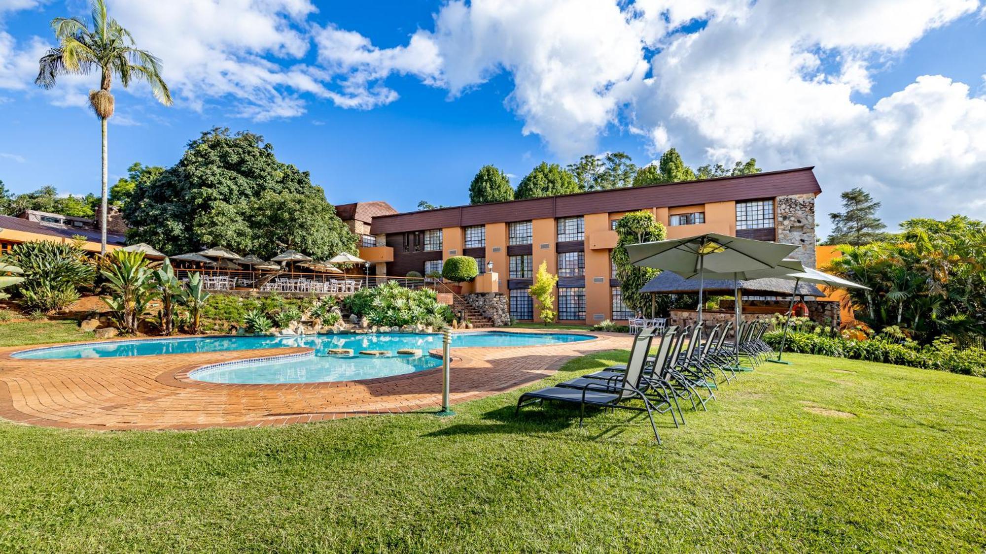 African Sky Hotels - Pine Lake Inn White River Exteriör bild