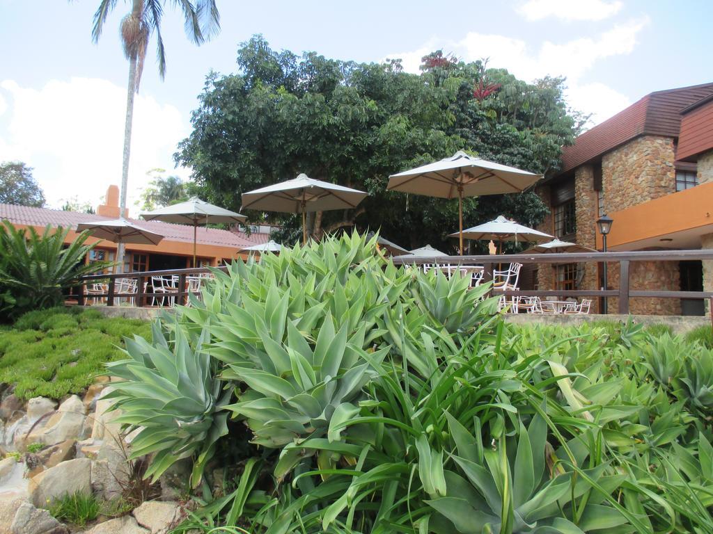 African Sky Hotels - Pine Lake Inn White River Exteriör bild
